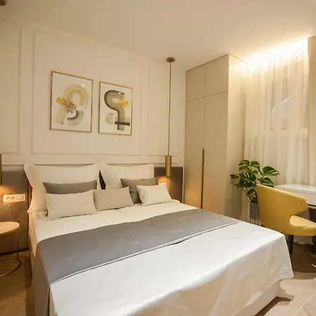 Club 5 Boutique スプリト