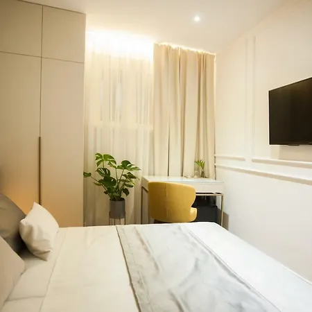 Club 5 Boutique スプリト