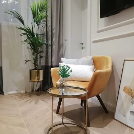 ゲストハウス Club 5 Boutique